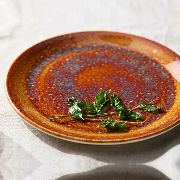 Тарелка мелкая «Везувиус»; фарфор; D=20.2см; амбер