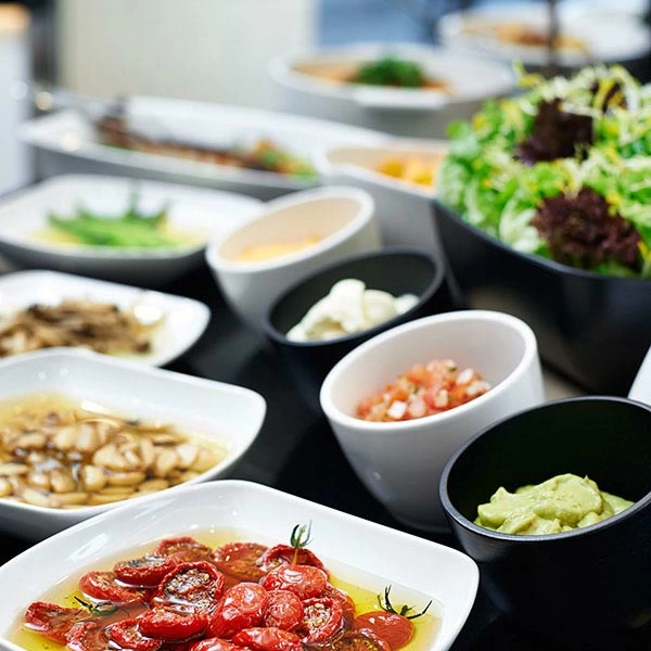 Тарелка квадр.; фарфор; H=2.9,L=20.8,B=20см; белый