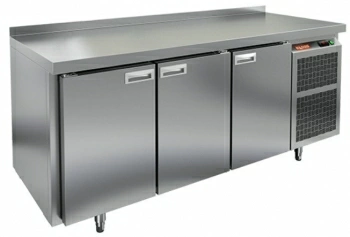 Фото Стол морозильный Hicold SN 111/BT  3 двери Стол морозильный Hicold SN 111/BT  3 двери
