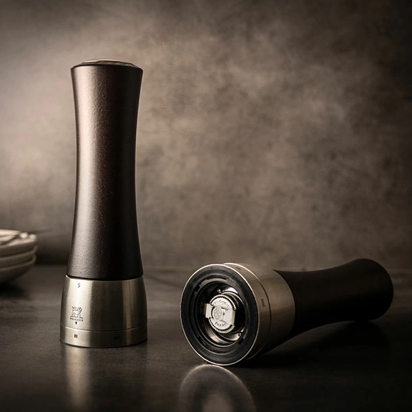 Мельница для соли мех. метал; дерево; D=6.5,H=21см; тем.дерево