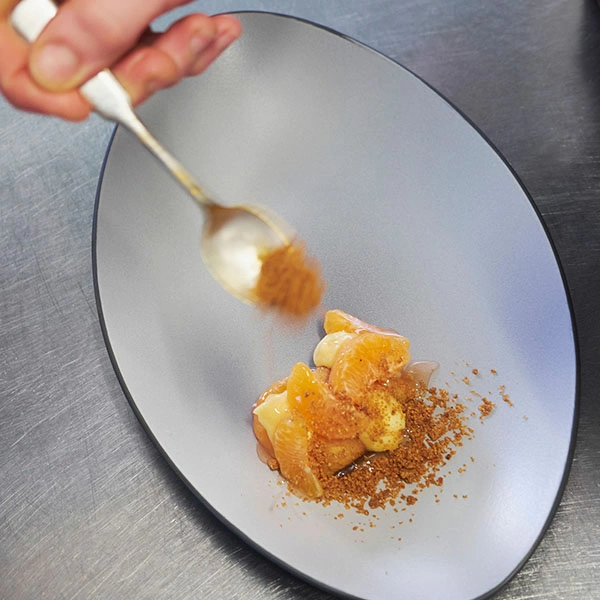 Блюдо овал. «Экинокс»; керамика; H=4,L=35,B=22.3см; серый