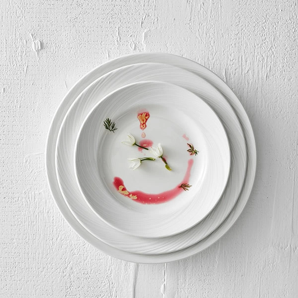 Тарелка мелкая «Спайро»; фарфор; D=20.5,H=2.3см; белый