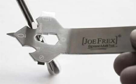 Компактный многофункциональный инструмент бариста JoeFrex