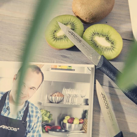 Нож для чистки овощей и фруктов «Нова»; сталь нерж.,полипроп.; L=2.1/10см; черный,металлич.