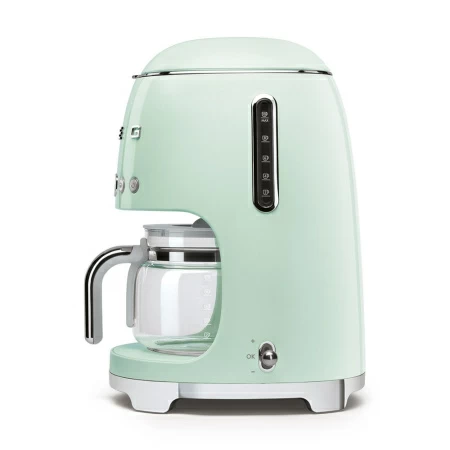 Капельная кофеварка Smeg DCF02PGEU