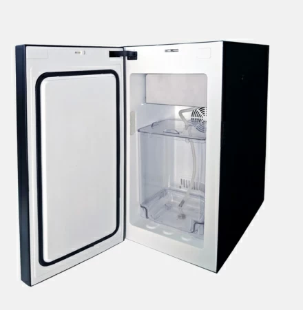 Холодильник ICEBOX MC8DAST