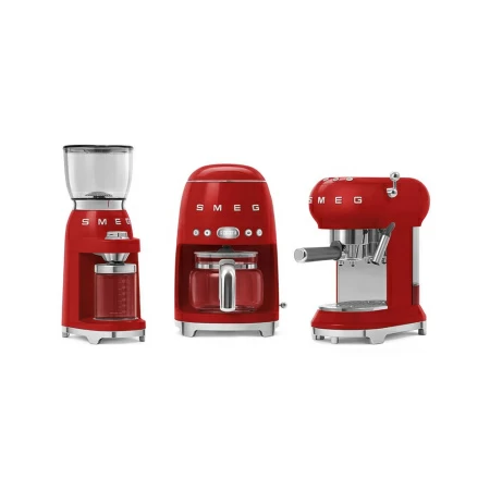 Кофемашина-эспрессо Smeg ECF01RDEU