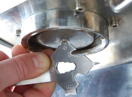 Компактный многофункциональный инструмент бариста JoeFrex