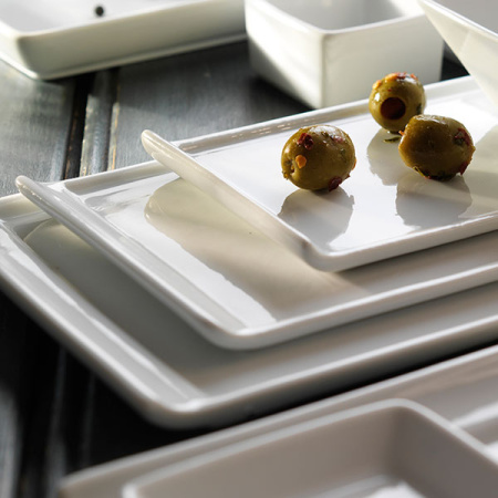 Блюдо прямоуг. «Варик»; фарфор; L=30,B=14.5см; белый