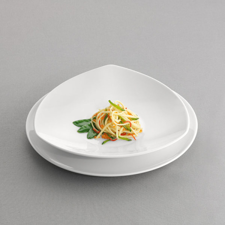 Тарелка глуб.треуг. «Опшенс»; фарфор; 700мл; H=12,L=29,B=29см; белый