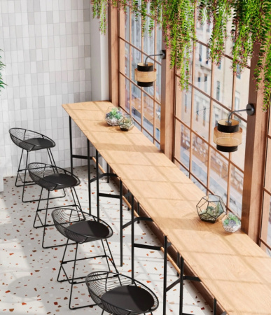 Стул полубарный UFO черный с черной подушкой