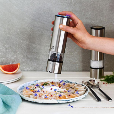 Мельница для соли электрич.(на батарейках) «Ю Селект» метал.мех.; акрил,сталь нерж.; H=20см; металлич.