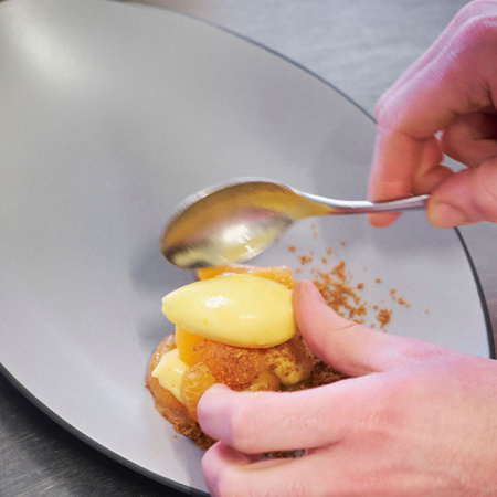 Блюдо овал. «Экинокс»; керамика; H=4,L=35,B=22.3см; серый