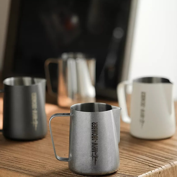 Питчер MHW-3Bomber 3.0 600 мл антрацит