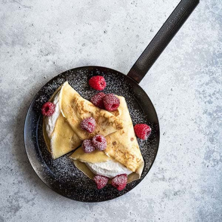 Сковорода; голуб.сталь; D=22,H=2.5,L=41.5см; серый