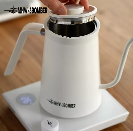 Фото Чайник электрический MHW-3Bomber Assassin 600 мл Чайник электрический MHW-3Bomber Assassin 600 мл