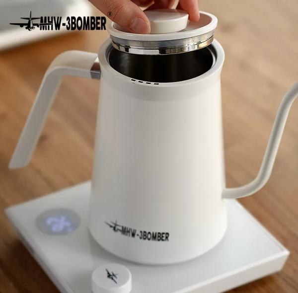 Фото Чайник электрический MHW-3Bomber Assassin 600 мл Чайник электрический MHW-3Bomber Assassin 600 мл