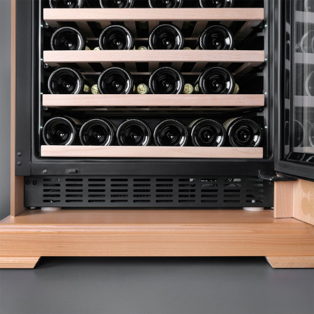 Винный шкаф Meyvel MV46PRO-KBT2 обшитый деревом