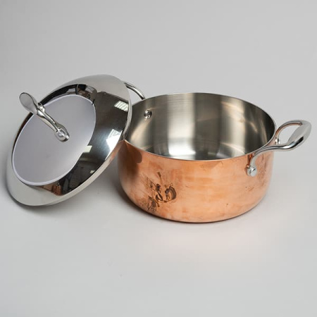 Кастрюля с крышкой 3-х слойная медь; сталь нерж.,алюмин.; 6л; D=24,H=13.5см