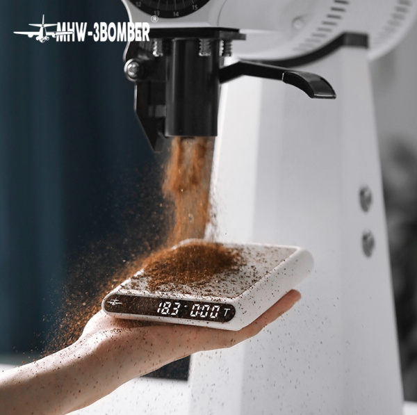 Весы с таймером MHW-3Bomber Formula Smart белый