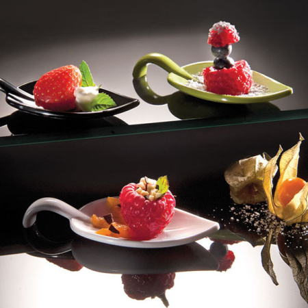 Ложка для комплимента «Лист»; пластик; L=10,B=4.5см; белый