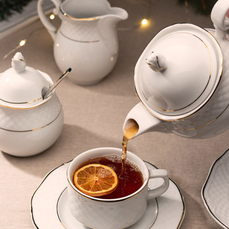 Чайник «Афродита»; фарфор; 400мл; D=17,H=13см; белый,золотой