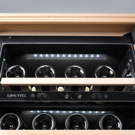 Винный шкаф Meyvel MV46PRO-KBT2 обшитый деревом