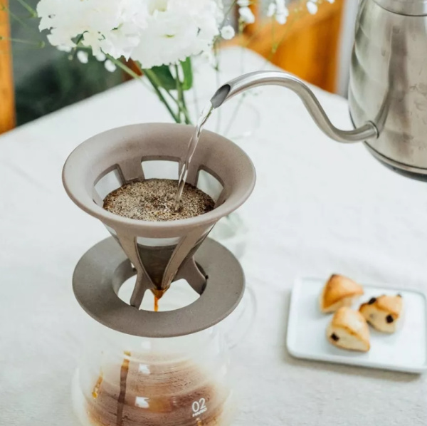 Воронка Hario Baton 02 пластик