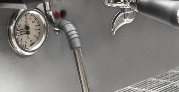 Фото Кофемашина COFFF LIVE 2 GR A белый Кофемашина COFFF LIVE 2 GR A белый