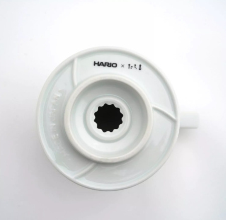 Воронка Hario Tachikichi Choju Giga керамика, белый