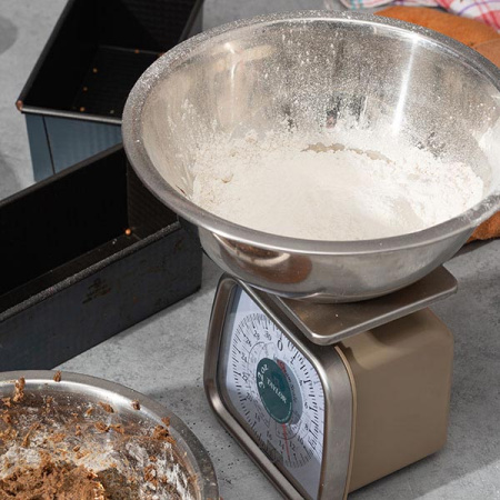 Весы; H=15.5,L=14,B=10.5см