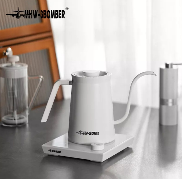 Фото Чайник электрический MHW-3Bomber Assassin 600 мл Чайник электрический MHW-3Bomber Assassin 600 мл