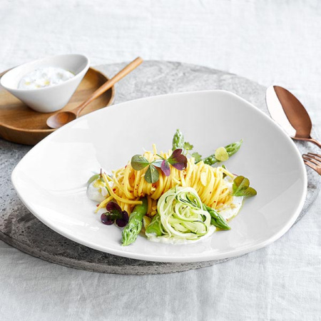 Тарелка треугольная «Опшенс»; фарфор; L=32,B=32см; белый