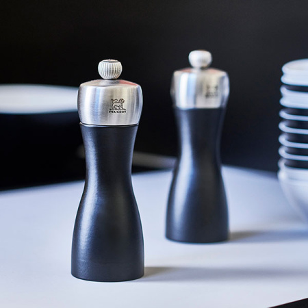 Мельница для перца метал.мех.; дерево,сталь нерж.; D=5.2,H=15см; черный