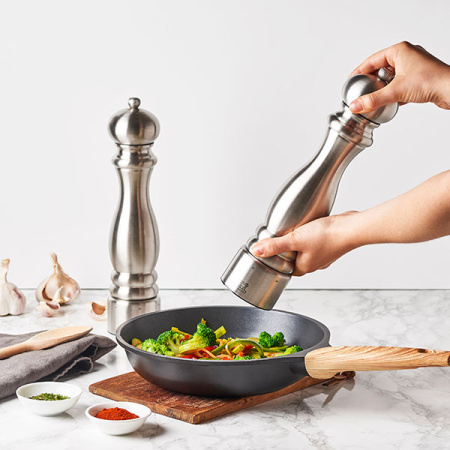 Мельница для перца «Ю Селект» метал.мех.; дерево; D=5.8,H=12см; белый