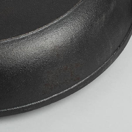 Сковорода с дерев.ручкой; чугун,дерево; D=29,H=8.5,L=48.5см; черный,тем.дерево