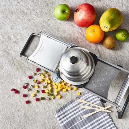 Мандолина «Ультра»; сталь,пластик; H=4.5,L=38.5,B=12.5см; металлич.,черный