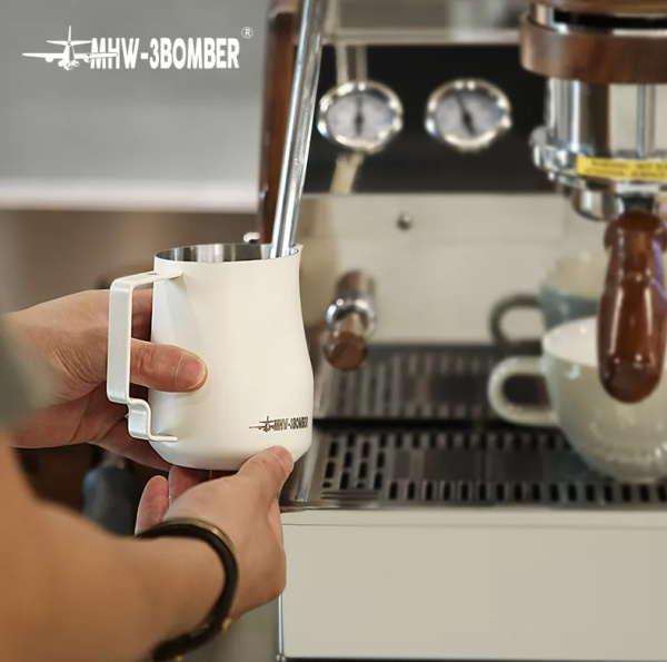 Питчер MHW-3Bomber Turbo 350 мл белый