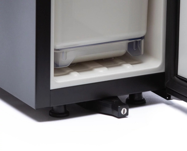 Холодильник ICEBOX MC8DAST