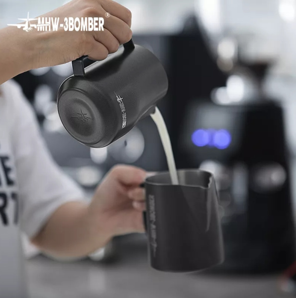 Фото Питчер MHW-3Bomber Turbo 350 мл черный Питчер MHW-3Bomber Turbo 350 мл черный