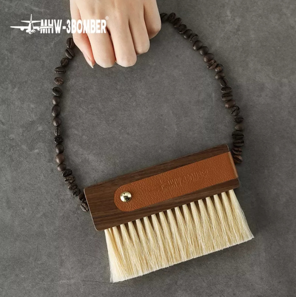 Щетка бариста MHW-3Bomber Line Leather Sheath 145 мм