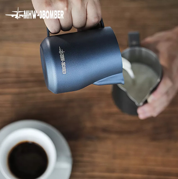 Питчер MHW-3Bomber Turbo 350 мл синий