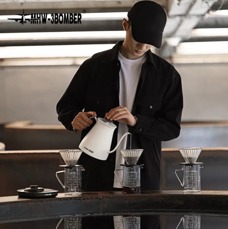 Фото Чайник электрический MHW-3Bomber Orbit 800 мл Чайник электрический MHW-3Bomber Orbit 800 мл