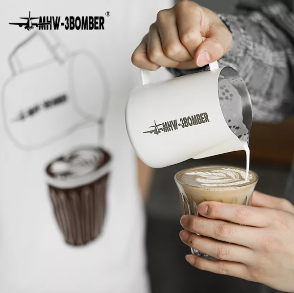 Питчер MHW-3Bomber 3.0 450 мл белый