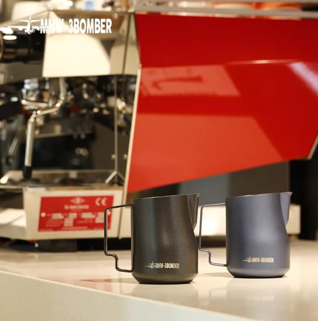 Питчер MHW-3Bomber Turbo 350 мл черный