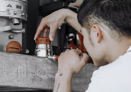 Темпер MHW-3Bomber Sokudo 58,35 мм орех